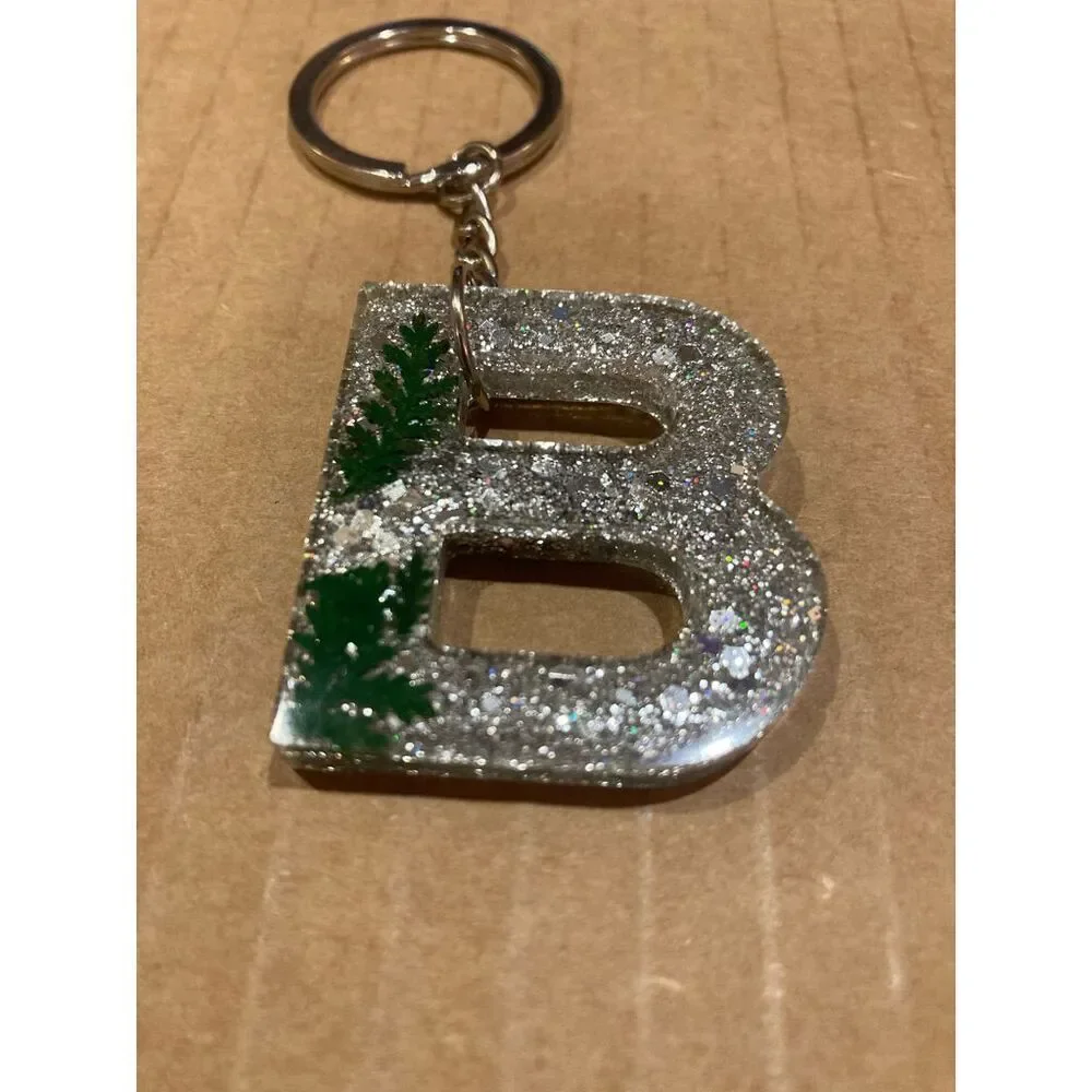 ☀️3/$9☀️ Letter “B” Resin Keychain